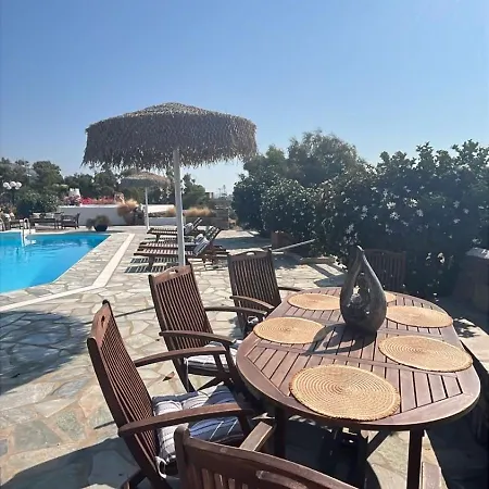 Casa * Páros